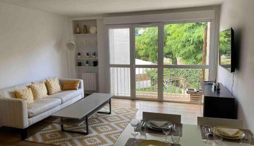 Apartment with Garden View