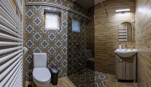 Triple Room with Private Bathroom