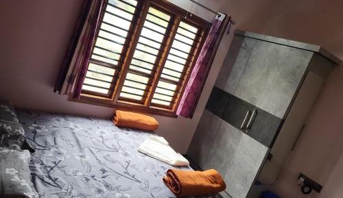 Deluxe Double Room (2 Adults + 1 Child)