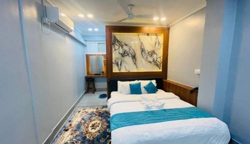 Single Room with Bathroom