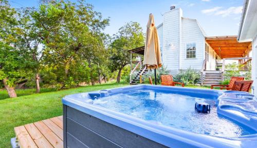 Two-Bedroom Holiday Home