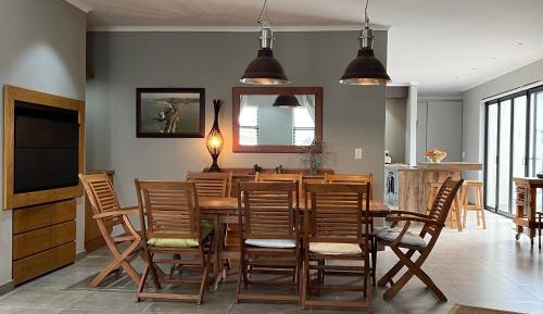 Three-Bedroom Holiday Home 