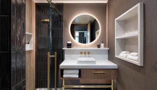 King Room with Balcony