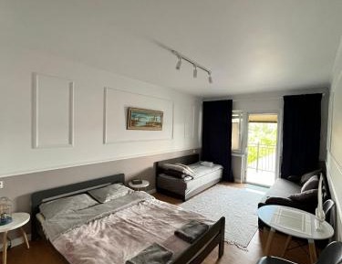 One-Bedroom Apartment with Balcony