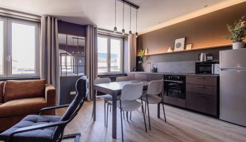 Two-Bedroom Deluxe Apartment