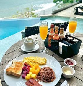 King Suite with Ocean View