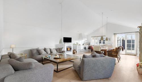 Three-Bedroom Vacation Home 