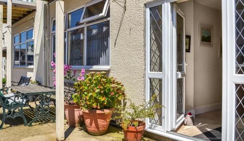 Two-Bedroom Holiday Home