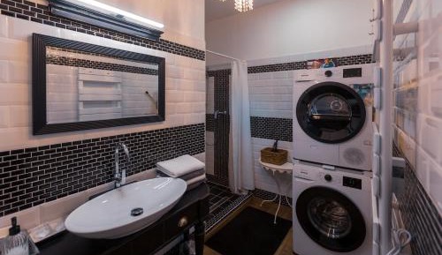 Two-Bedroom Deluxe Apartment