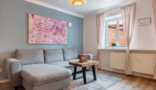 Superior One-Bedroom Apartment