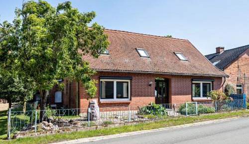 Superior One-Bedroom Apartment