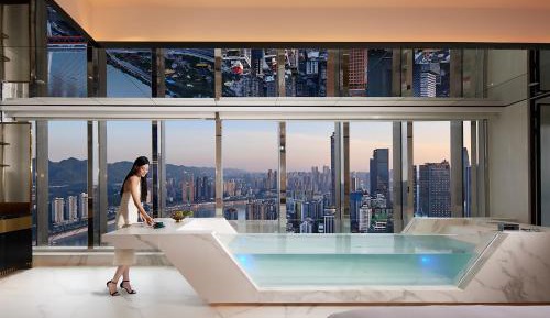 270° Peninsula River view - Deluxe Suite - Oversize Bathtub