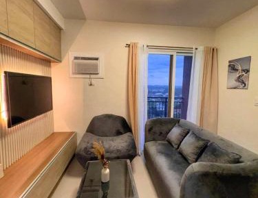 One-Bedroom Apartment - Non-Smoking