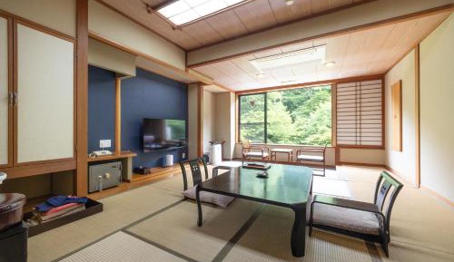 Japanese-Style Room