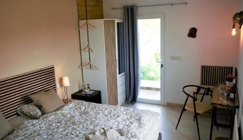 Double Room with Balcony and Sea View