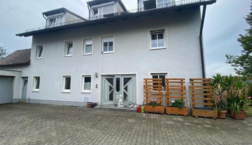 Three-Bedroom Superior Apartment