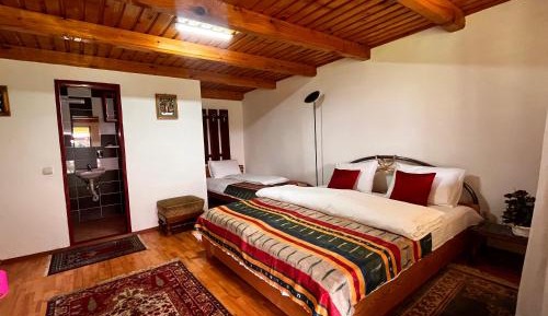 Triple Room with Private Bathroom