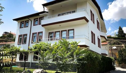 One-Bedroom Standard Apartment