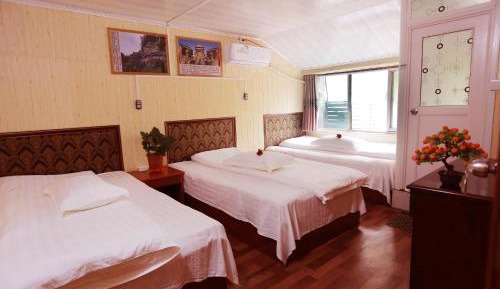 Triple Room with Mountain View