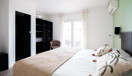 Superior Triple Room with Sea View