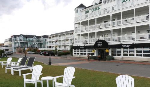 2 Queen Beds with Seaview