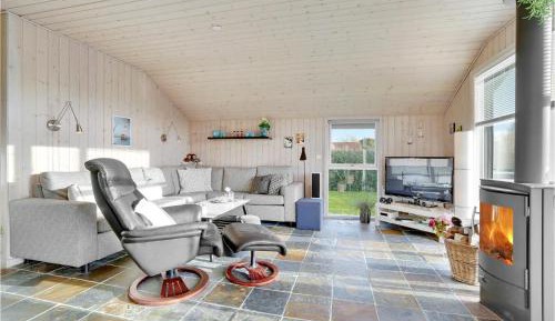 Three-Bedroom Vacation Home 