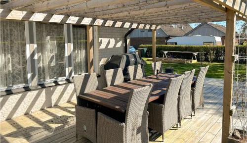 Five-Bedroom Holiday Home