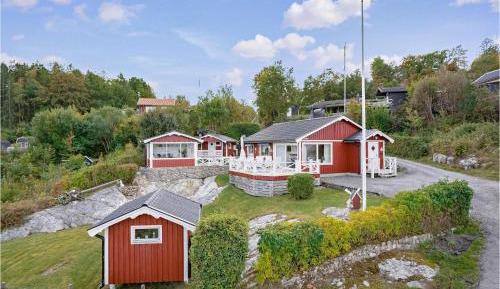 Four-Bedroom Holiday Home