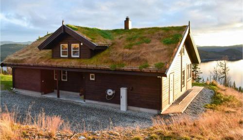 Seven-Bedroom Holiday Home