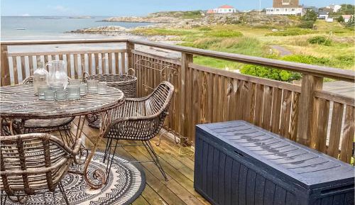 Three-Bedroom Holiday Home 