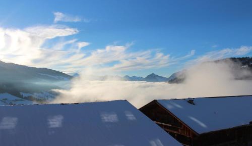 Three-Bedroom Apartment with Mountain View