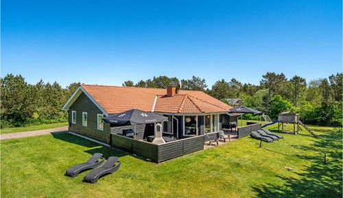 Five-Bedroom Holiday Home