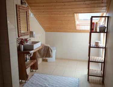 Twin Room with Shared Bathroom