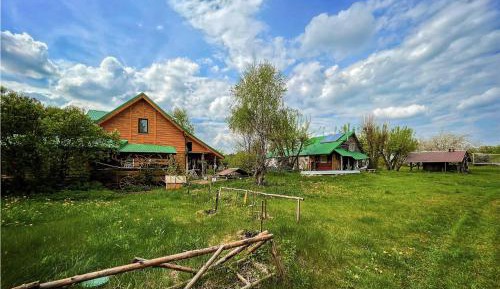 Five-Bedroom Holiday Home