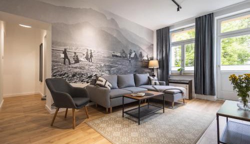 Deluxe Apartment with Balcony