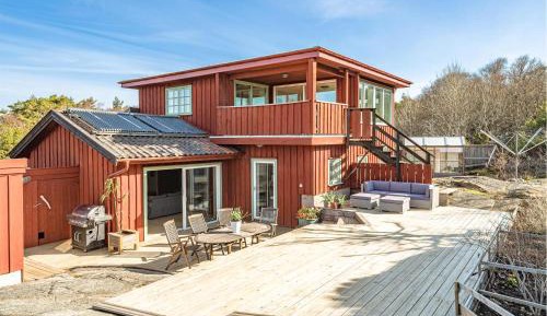 Four-Bedroom Holiday Home