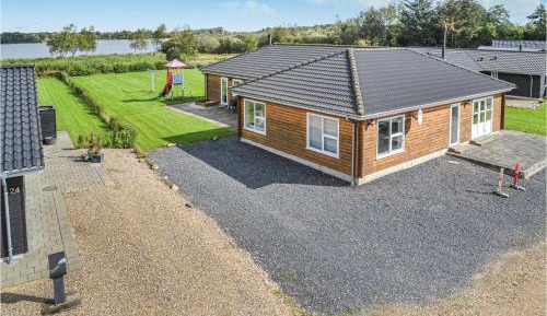 Five-Bedroom Holiday Home