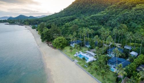 Villa - Beach Front