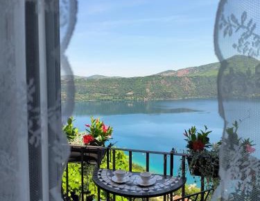Double Room with Lake View