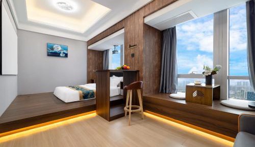  City View King Suite