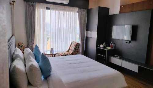 Standard King Room