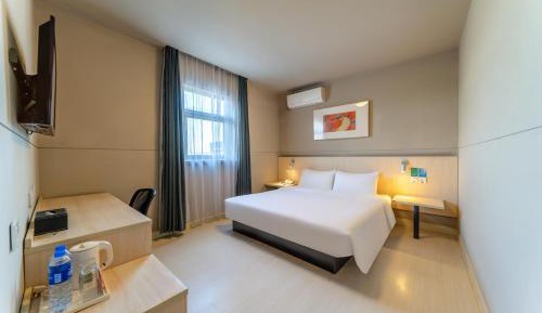 Superior Queen Room