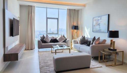 Deluxe King Suite