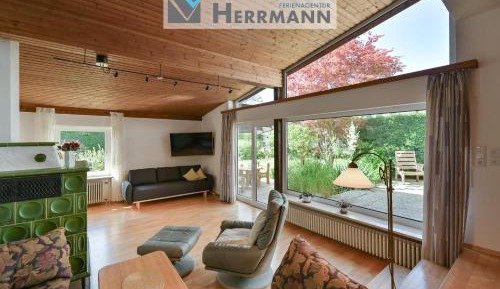 Apartment with Mountain View