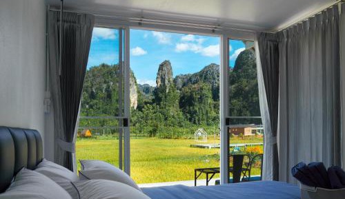 Double Room with Mountain View