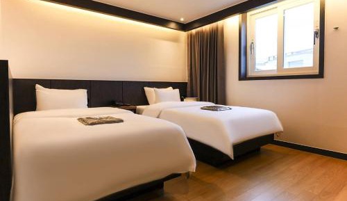 Deluxe Double Room with Two Double Beds