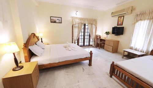 Apartment with Balcony