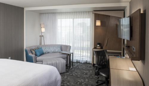 King Room with Sofa Bed