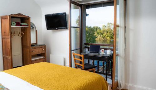 Double Room with Shared Bathroom