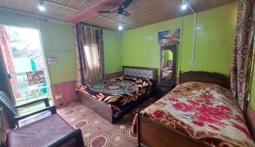 Triple Room with Private Bathroom